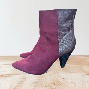 New direction size 7.5 Elegant Burgundy Ankle Boots
